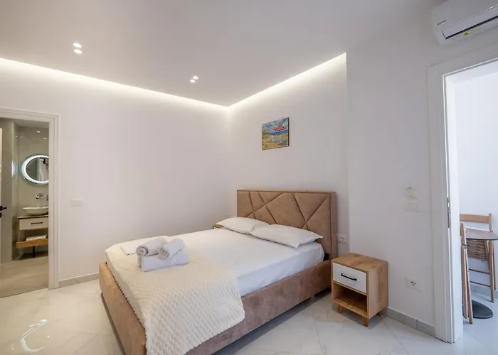 Sea Dreams * Sarandë